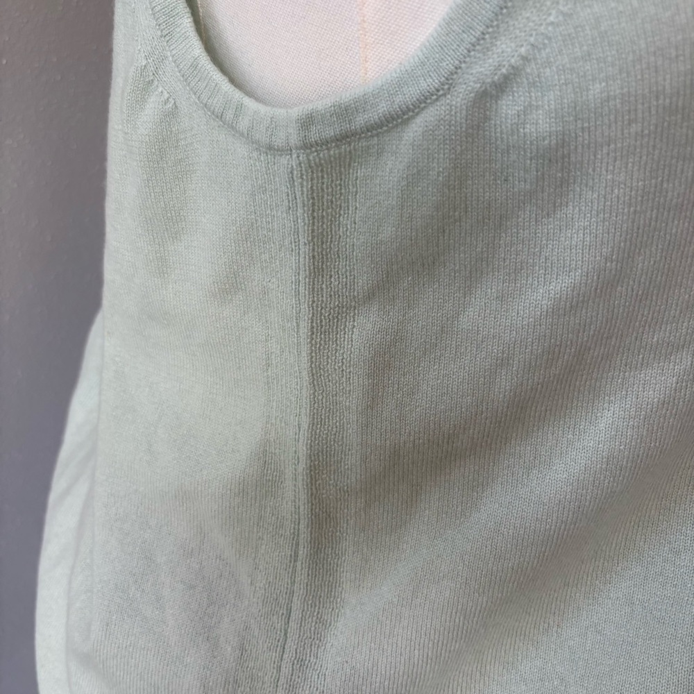 St. John Cashmere Shell - Picture 4 of 8